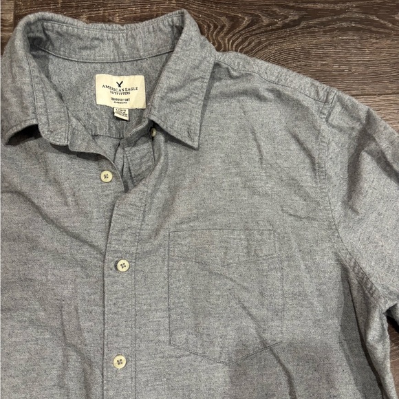 American Eagle Seriously Soft Classic Fit Large Men’s Button Down Shirt NWOT - Picture 1 of 4